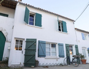 Maison familiale 4 chambres, au coeur de Loix, location à la semaine UNIQUEMENT
